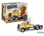 Revell Modellbausatz Chevy Bison Semi Truck 17471