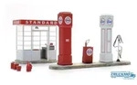 Artitec Fertigmodell Tankstelle Esso-Standard 387.634
