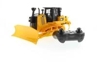 Carrera 1:24 RC Cat&reg; AT D7E Track Type Tractor 51617036599635