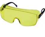 3M 2802 Schutzbrille AS/UV, PC, gelb get&ouml;nt, einstellbar, ideal als &Uuml;berbrille f&uuml;r