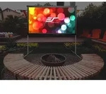Yard Master 2 &ndash; Mobile Leinw&auml;nde-YARD MASTER - Portable Outdoor Projection