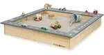 Sandkasten 135 x 125 x 20 cm natur Zypressenholz, Polypropylen - MUDDY BUDDY Highway