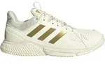 adidas Court Flight Hallenschuhe Damen in owhite-goldmt-cblack, Gr&ouml;&szlig;e 42 -...