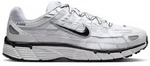 Nike P-6000 Sneaker Herren in white-black-metallic silver-black, Gr&ouml;&szlig;e 43 - wei&szlig;