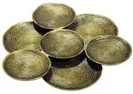 Dekoschale Gold 44 cm rund aus Aluminium mit Spiralmuster, Handmade