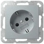 Gira SCHUKO-Steckdose 16 A 250 V~ mit 30&deg; gedrehtem Einsatz und Shutter, ohne