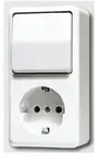 Jung AP 600 - SCHUKO-Steckdose mit Schalter Universal Aus-Wechsel (alpinwei&szlig;)