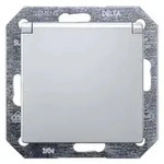Siemens Schuko-Steckdose (aluminiummetallic) mit Klappdeckel und erh&ouml;htem