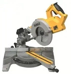 DeWalt Paneels&auml;ge 216 mm, 1800 Watt
