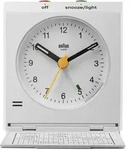 BRAUN Klapp-Quarzwecker - wei&szlig;