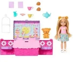Barbie Familie und Freunde Club Chelsea aufklappbares Teeparty-Spielset mit kleiner