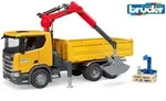 BRUDER - Scania Super 560R Baustellen-LKW mit Kran und 2 Paletten