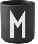 Aj Becher Buchstabe M schwarz aus Porzellan