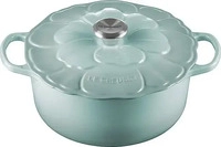 Le Creuset Runder Br&auml;ter Blume aus Gusseisen 26cm 5.3L Sea Salt