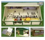 Kids Globe 610495, Kuhstall aus Holz mit Melkstand und Liegeboxen Modell von Kids
