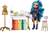 MGA 587514 Rainbow High Dream & Design Fashion Studio Playset + Skyler Doll