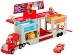 MATTEL HPD82 Disney und Pixar Mobile Lackiererei Mack Spielset mit...