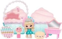 MGA 546733-EUC Yummiland Beauty Bag Playset + Lip Gloss Doll - Cupcake Beauty Bag