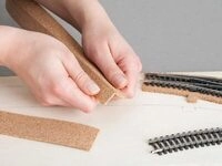 NOCH 50492 N Kork-Gleisbettung, 2 mm hoch 18 St&uuml;ck, je 2,8 x 50 cm...