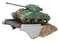 REVELL 03299 1:76 First Diorama Set - Sherman Firefly