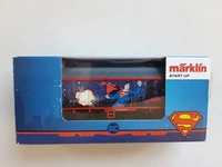 M&Auml;RKLIN 44825, M&Auml;RKLIN 44825 H0 M&auml;rklin Start up - Gedeckter G&uuml;terwagen Superman