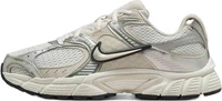 Nike HQ7901_104, Nike V5 RNRs with Reflective Accents Damen Freizeitschuhe, wei&szlig;,