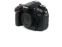 Nikon D7100 SLR-Digitalkamera (24 Megapixel, 8 cm (3,2 Zoll) TFT-Monitor,