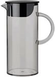 Stelton Wasserkanne EM77 - K&uuml;hlschrank-Kanne mit Deckel, Griff, Eisw&uuml;rfelfilter -
