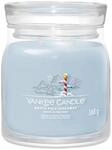 Yankee Candle Duftkerze, mittelgro&szlig;, North Pole HIDEAWAY, Haus, Raumduft