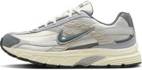 Nike Herren Initiator Laufschuhe, Light Bone/Smoke Grey/Coconut, 44