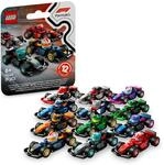 LEGO F1 Rennwagen zum Sammeln - 1 von 12 Spielzeugautos mit Helmen & R&auml;dern -