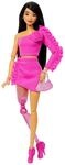 Barbie Deluxe Style-Puppe Nr. 2 mit Barbiecore-Outfit, schwarzen Haaren und