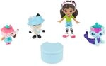 Gabby's Dollhouse, Camping Figuren Set, Gabby mit Panda Pfötchen, Baby Box und Gabby's Dollhouse, Camping Figuren Set, Gabby mit Panda Pfötchen, Baby Box und
