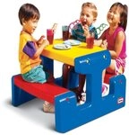 Little Tikes Picknicktisch (Prim&auml;rfarben) - Platz f&uuml;r bis zu 4 Personen - F&uuml;r
