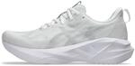 ASICS Men's Novablast 5 Sneaker, Wei&szlig;/Piedmont Grau, 42.5 EU