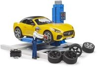 bruder 62112 - bworld PKW Service Center mit Roadster & Mechaniker | Werkstatt...