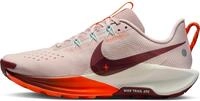 Nike Pegasus Trail 5 Traillaufschuh F&uuml;r Damen, Silt Red/Hyper Crimson/Sail/Dark Team