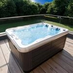 Tronitechnik&reg; Outdoor Whirlpool Bottaro Set mit Thermoabdeckung, 2 Personen,
