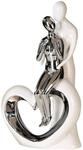 GILDE Moderne Deko Skulptur Figur - Romanze - aus Keramik - wei&szlig;-Silber - H&ouml;he 33,5