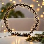 Spetebo LED Ring schwarz mit Standfu&szlig; - 38 cm - Metallkranz warm wei&szlig;...