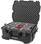 Nanuk 955 wasserdichter Hartschalenkoffer mit Rollen und gepolsterter Trennwand,