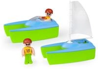 Lena Set Boaties Segelboot und Sportboot 17 cm, mit Zwei Spielfiguren im coolen