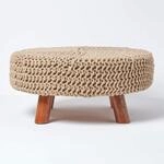 Homescapes niedriger runder Strick Sitzhocker mit Holzbeinen, beige Fu&szlig;hocker...