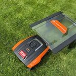 YARD FORCE Rasenm&auml;hroboter Mowbest 805 & AR SH02-EU Plus M&auml;hroboter-Garage
