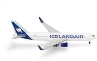 Herpa Modellflugzeug Icelandair Boeing 767-300 - Borreal Blue Tail Stripe 