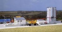 Auhagen 12264 - Kleines Tanklager mit Hochtank