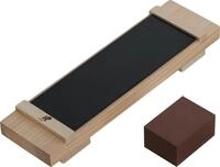 MIYABI Basis Kit mit Sockel aus Hinokiholz f&uuml;r verschiedene Schleifsteine und