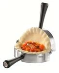 GEFU Ravioli- & Maultaschenformer RAVENNA | Klappbarer Teigausstecher rund 8 cm 