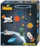 Hama Perlen 3231 Geschenk-Set Mobile Weltraumabenteuer mit ca. 2.500 bunten Midi