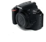 Nikon D5500 SLR-Digitalkamera (24,2 Megapixel, 8,1 cm (3,2 Zoll) Neig- und drehbares
